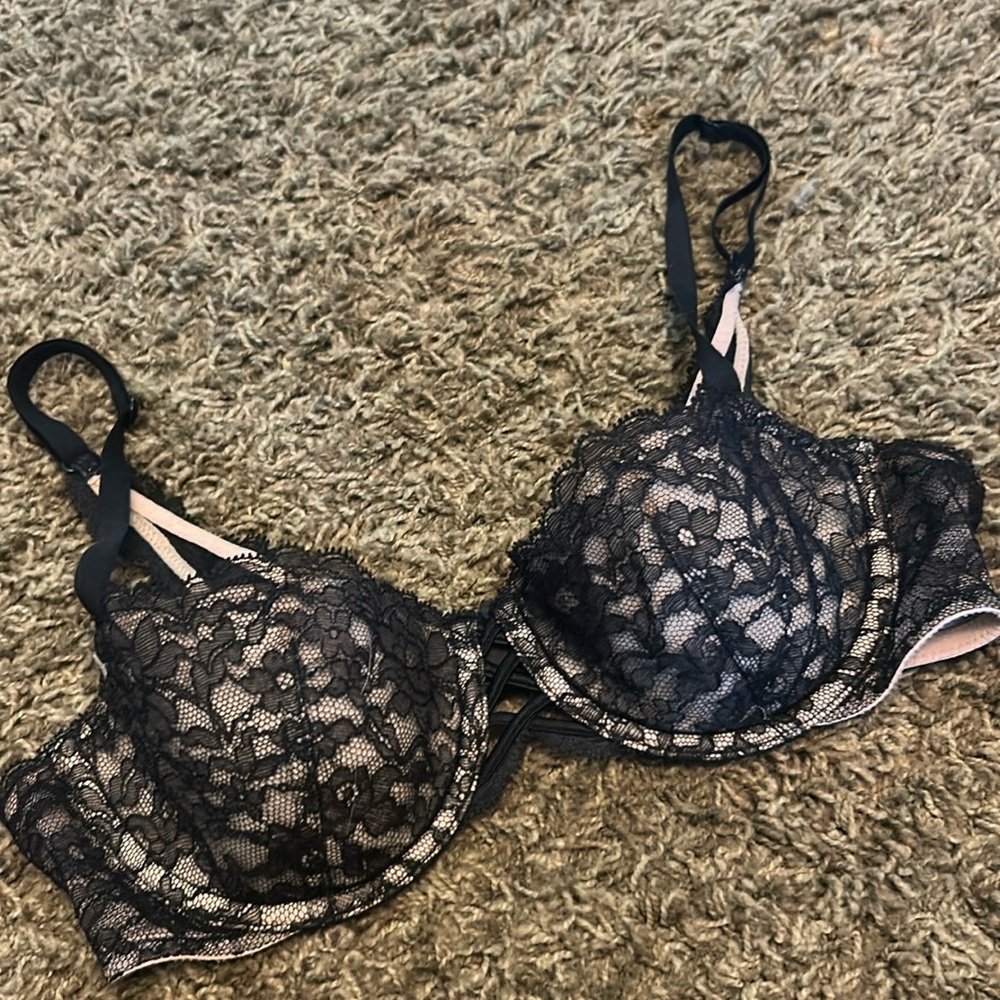 Victoria’s Secret Very Sexy Balconett Black Lace Bra Size 34B